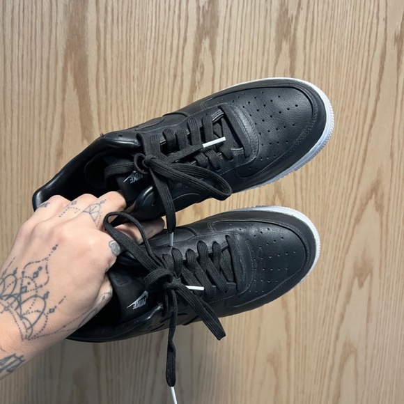 SOLD BRAND NEW BLACK and WHITE Nike Air Forces - Picture 8 of 11